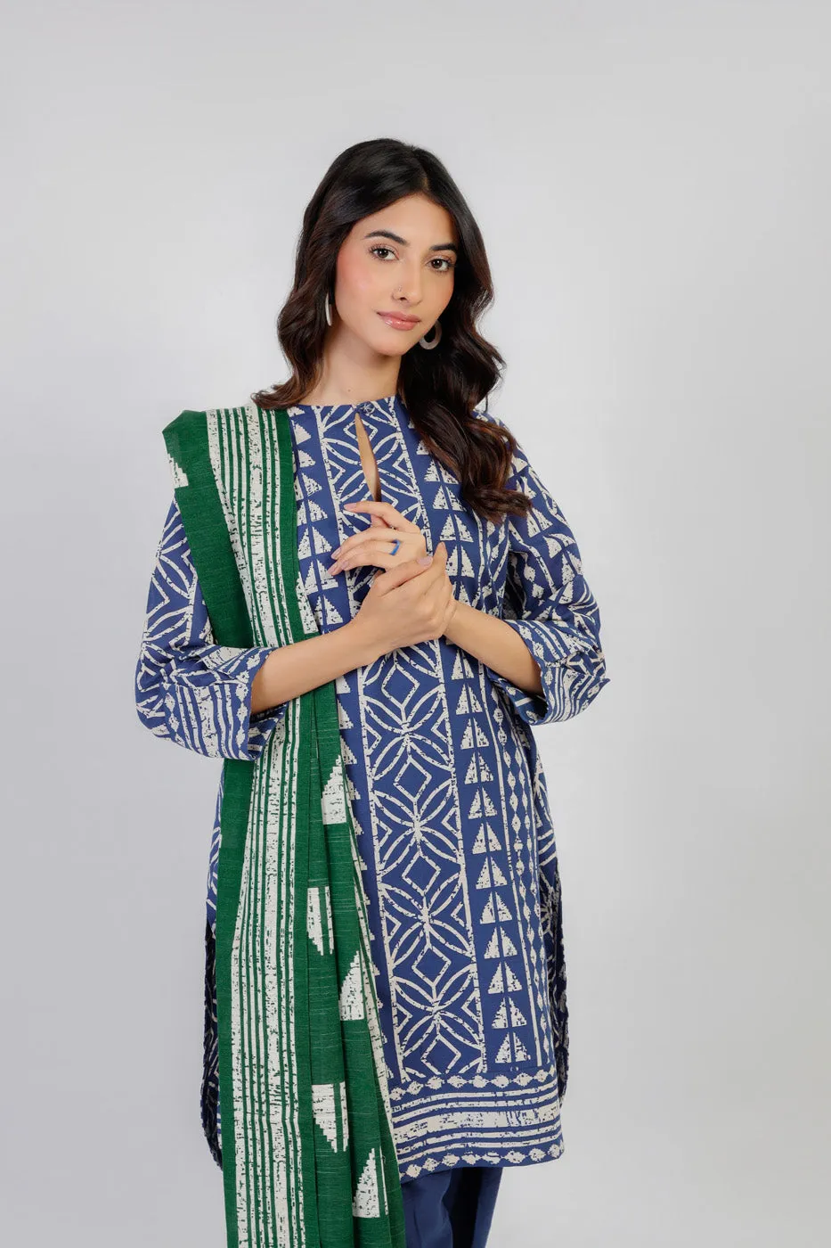 3 Piece Printed Khaddar Suit With Light Khaddar Dupatta