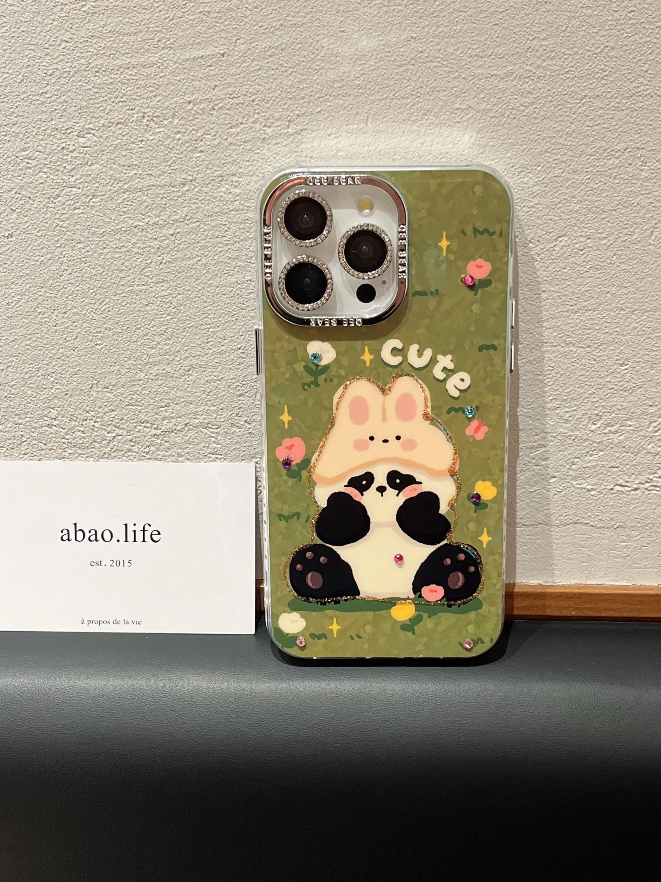 3D Effect Holographic Effect Silicon Case for iPhone With Diamond Camera Protection ( Lily And Panda)
