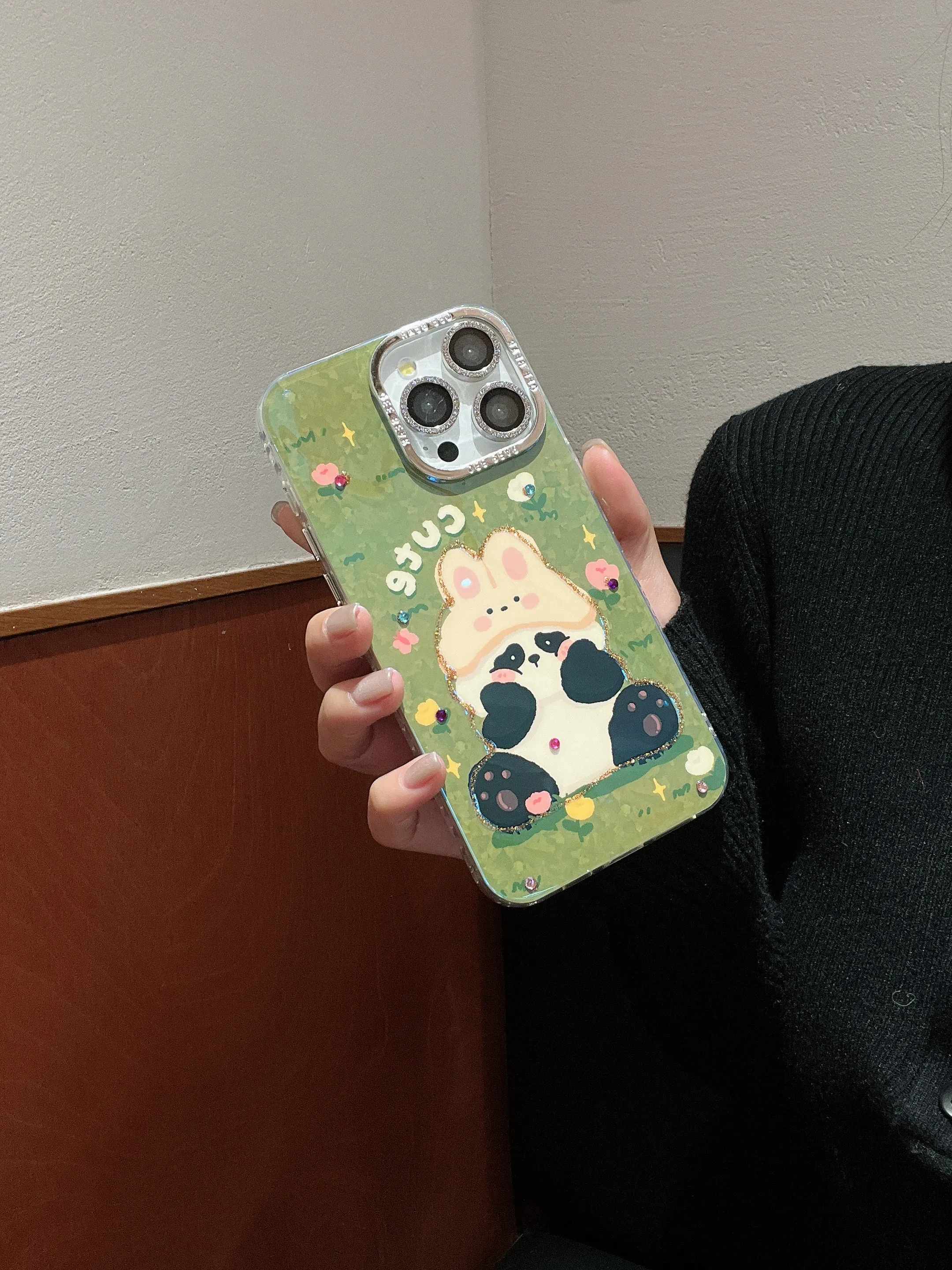 3D Effect Holographic Effect Silicon Case for iPhone With Diamond Camera Protection ( Lily And Panda)