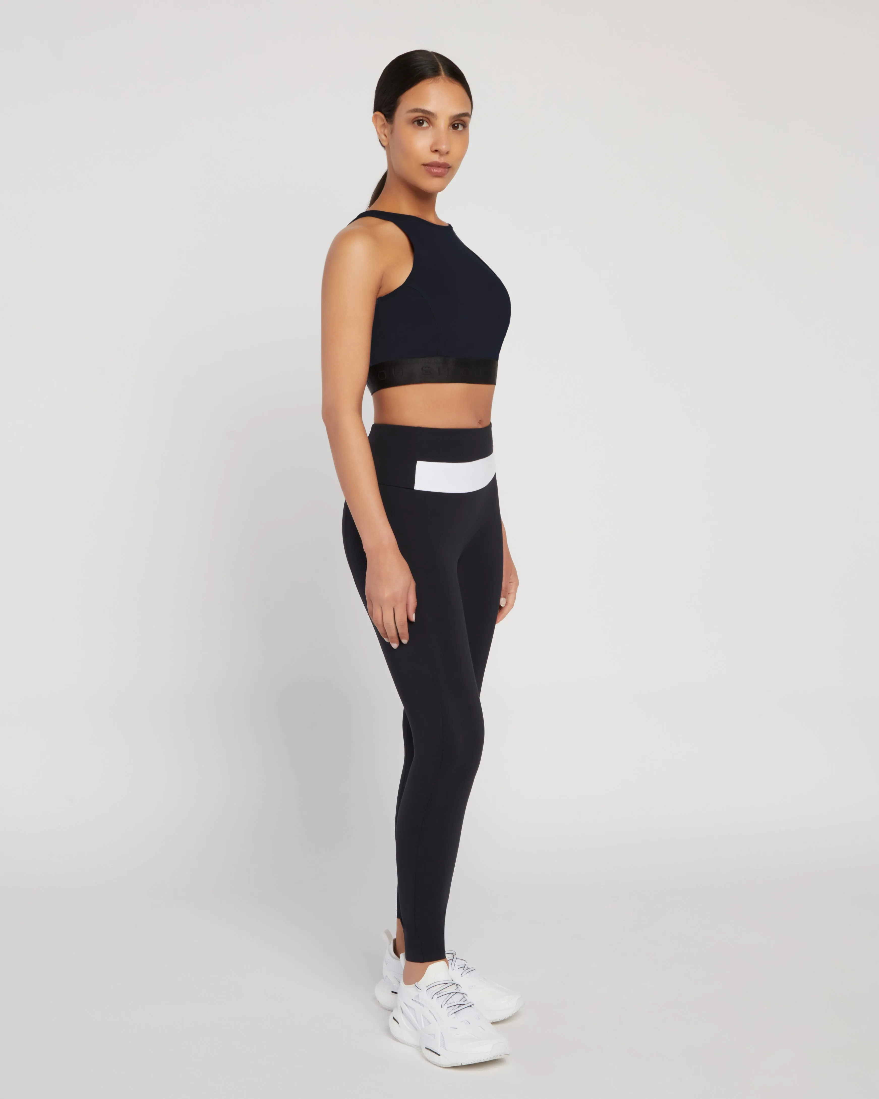 Arizona Crop - Black