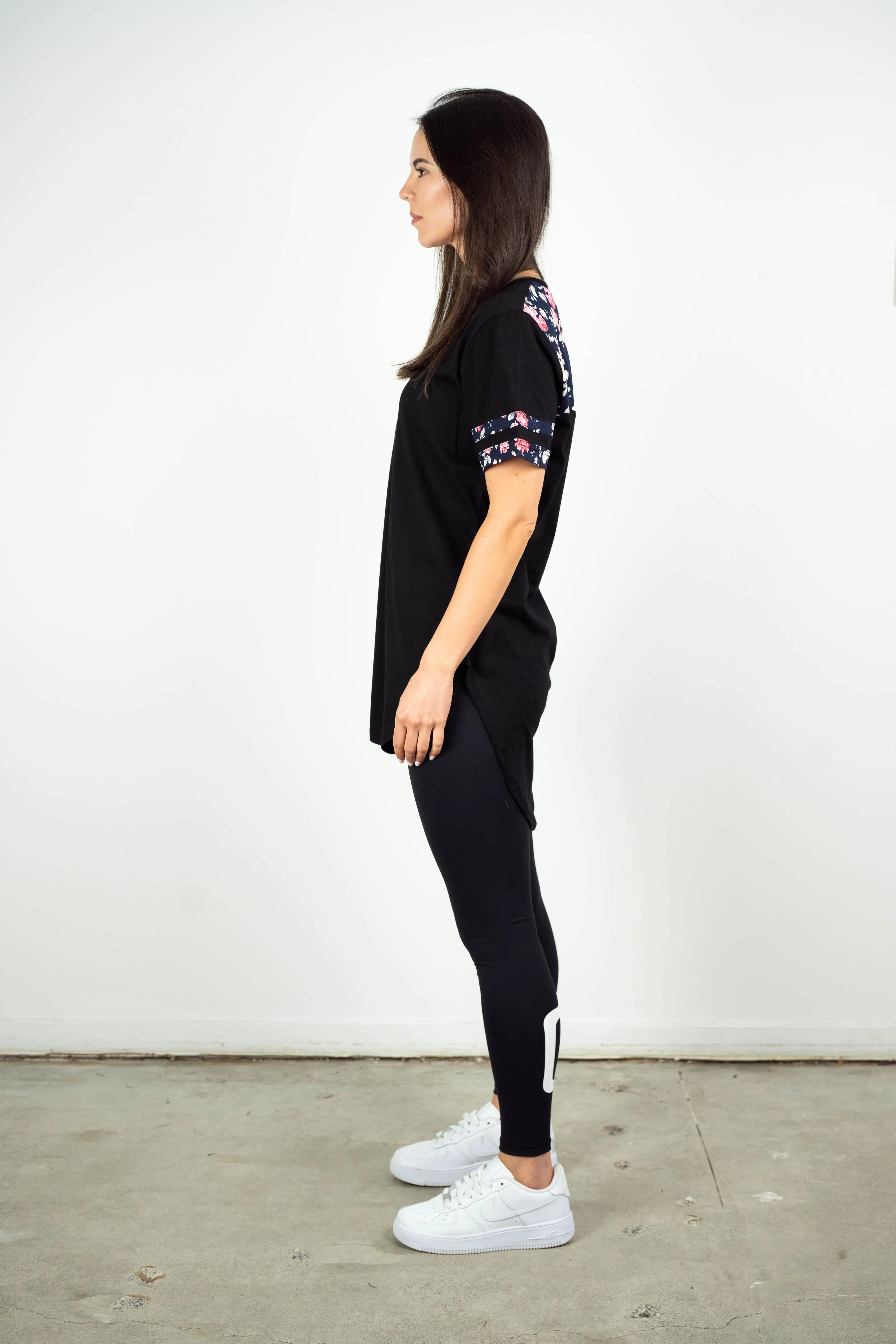 BELLA VARSITY TEE