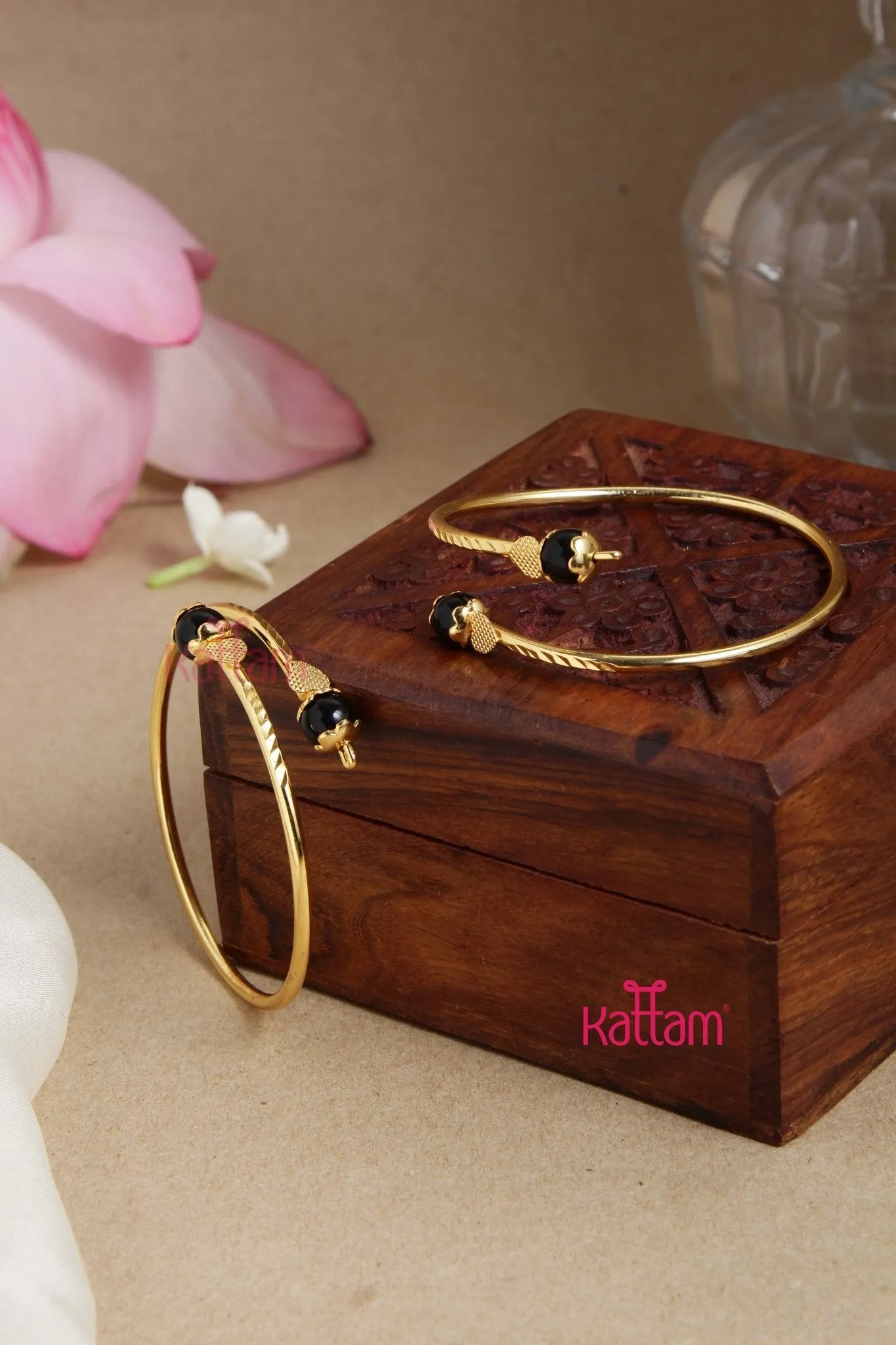 Black Ball Kada Bangle