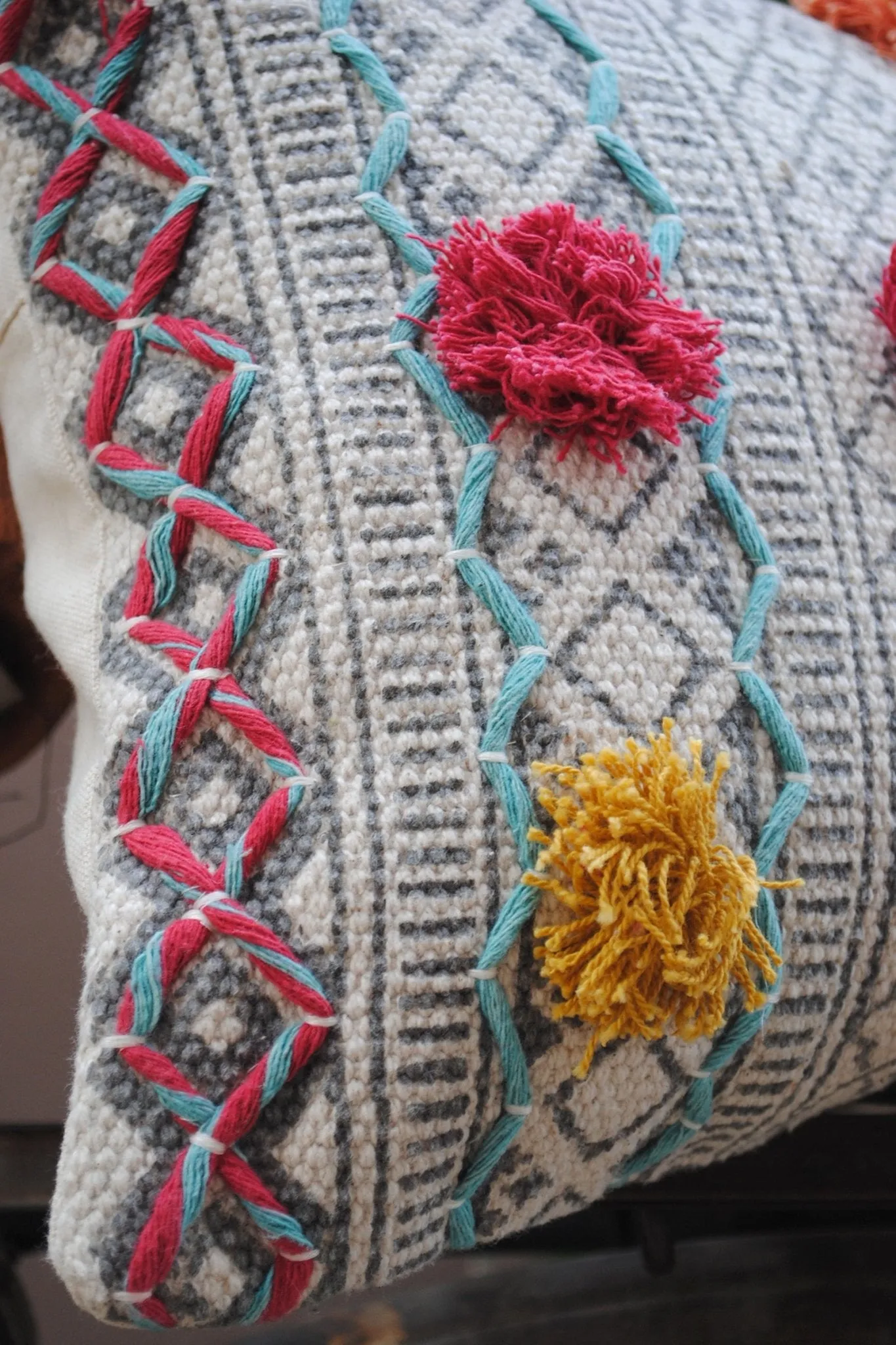 DAHLIA - LUMBAR CUSHION COVER