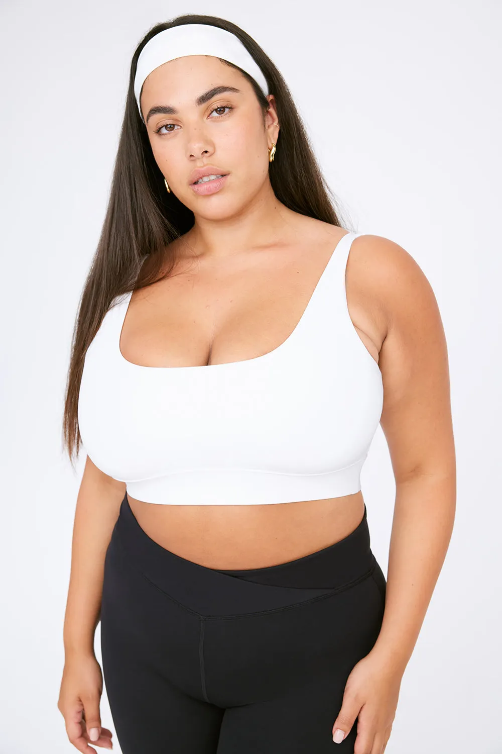 DAYFLEX ESSENTIAL SQUARE NECK SPORTS BRA - WHITE