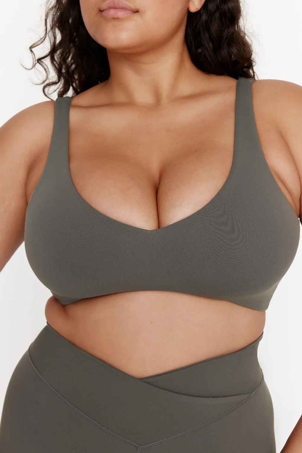 DAYFLEX PUSH-UP SPORTS BRA - DARK OLIVE