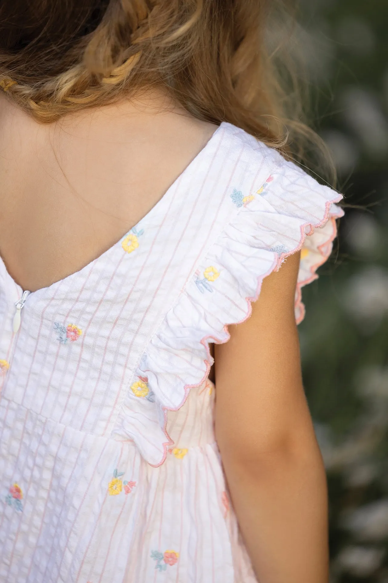 Dress - White cotton with embroidered flowers