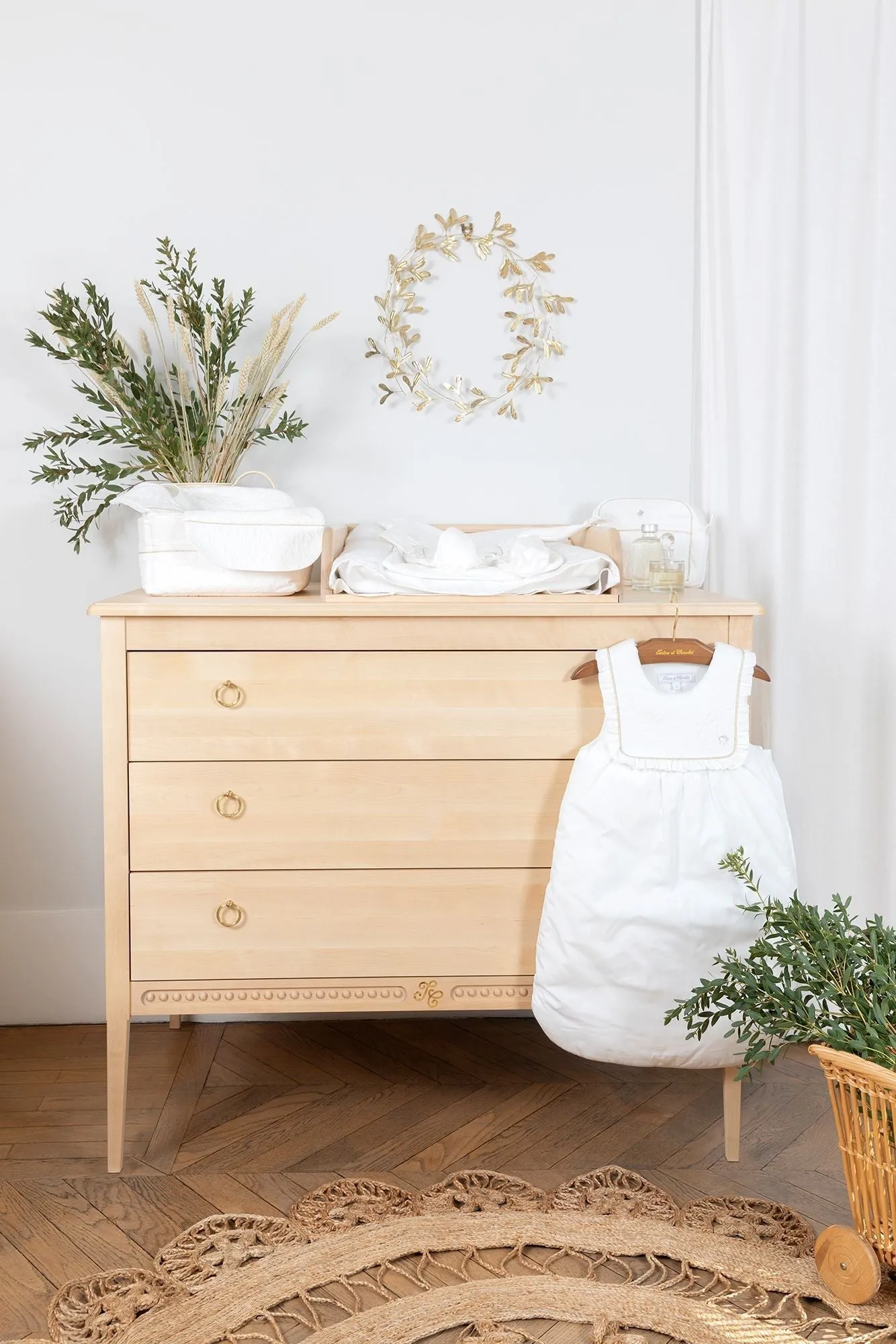 Dresser Gustavienne - White