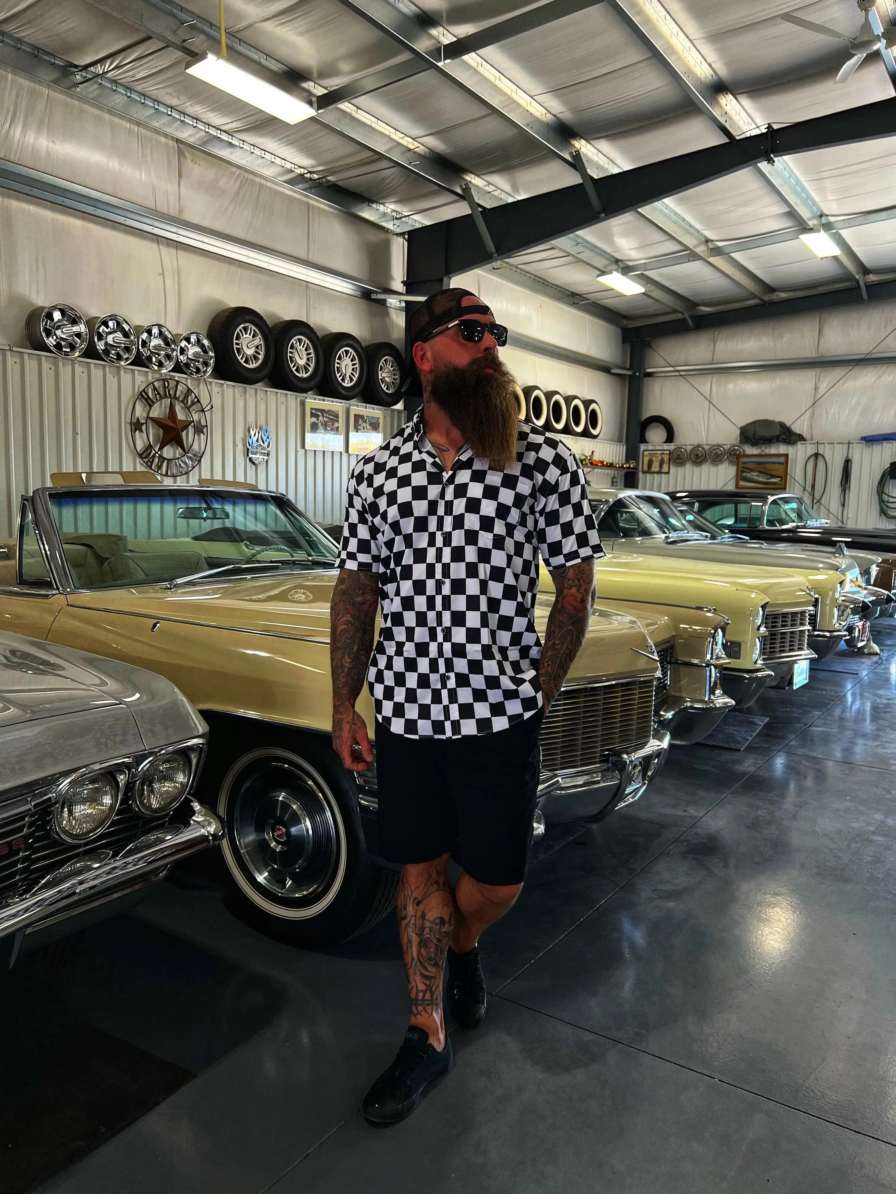 ESSENTIAL LIVE FAST BUTTON UP