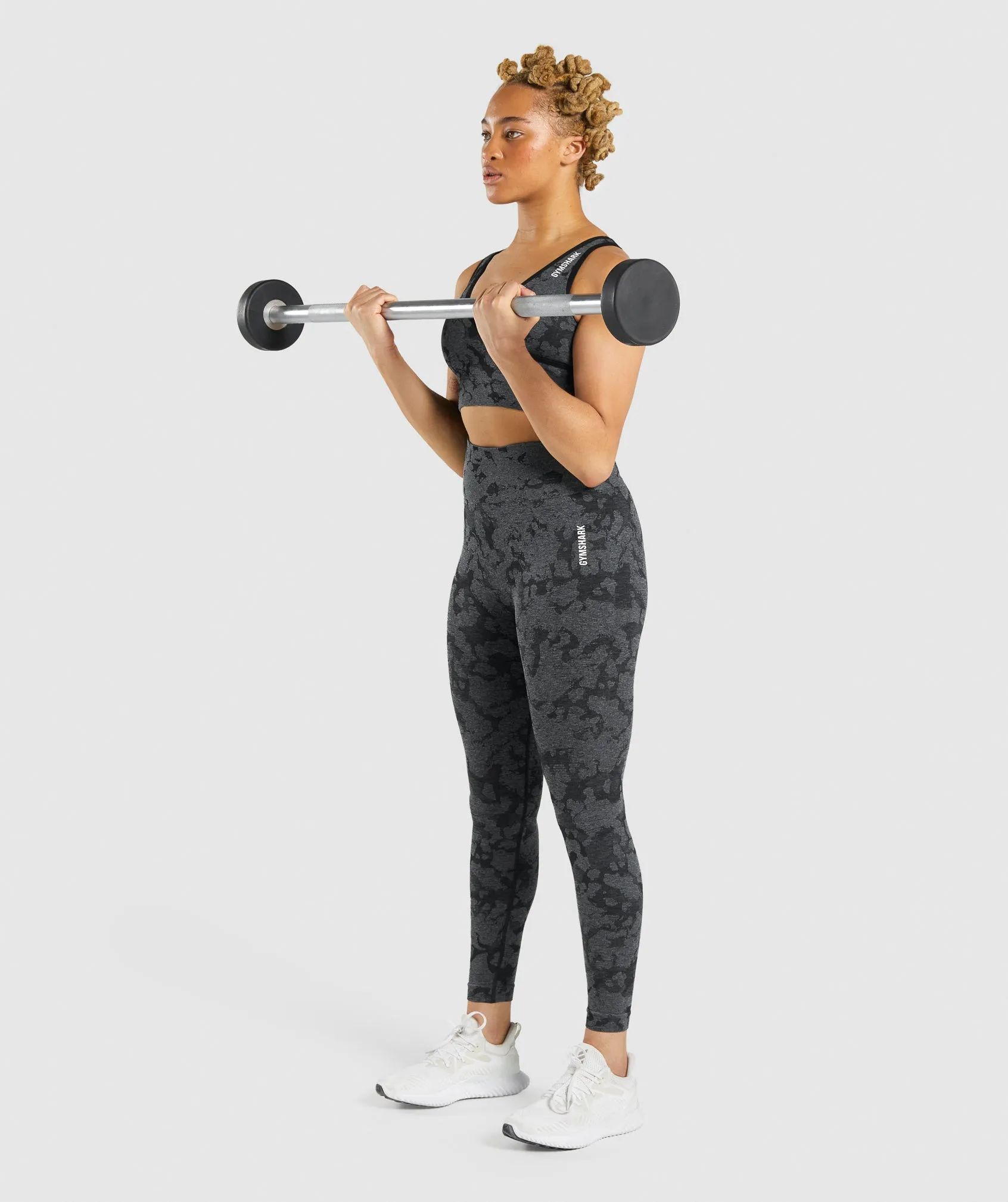 Gymshark Adapt Camo Seamless Sports Bra - Black