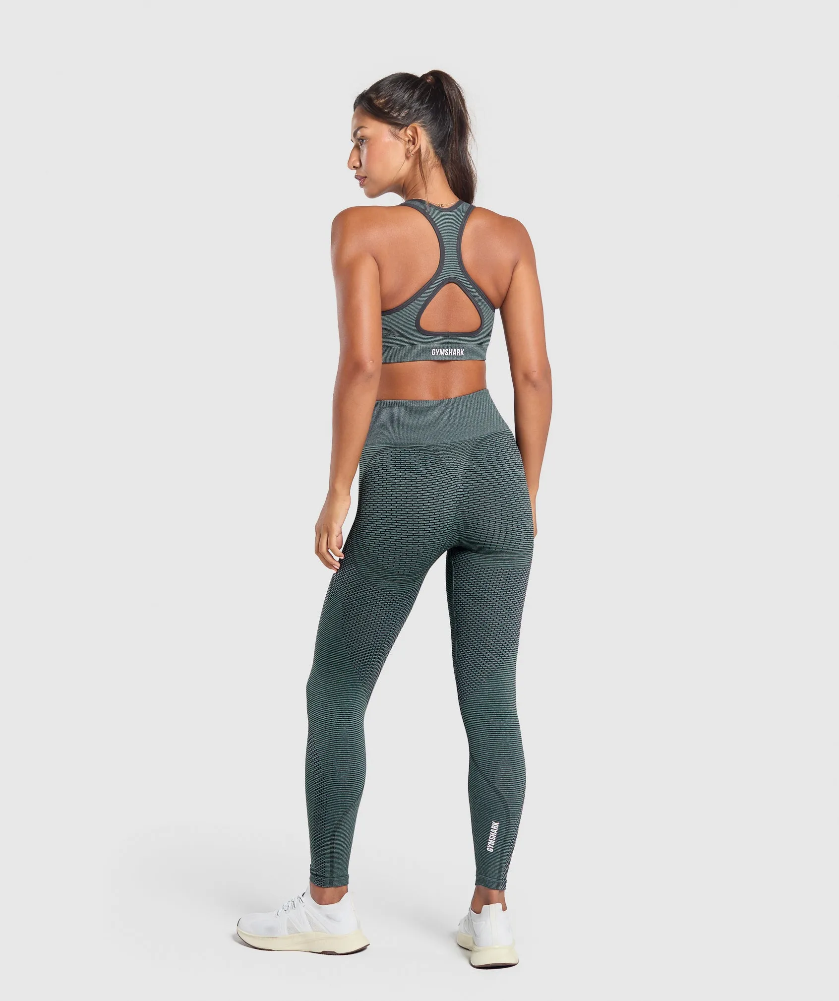 Gymshark Sport Seamless Sports Bra - Victory Green/Discipline Green