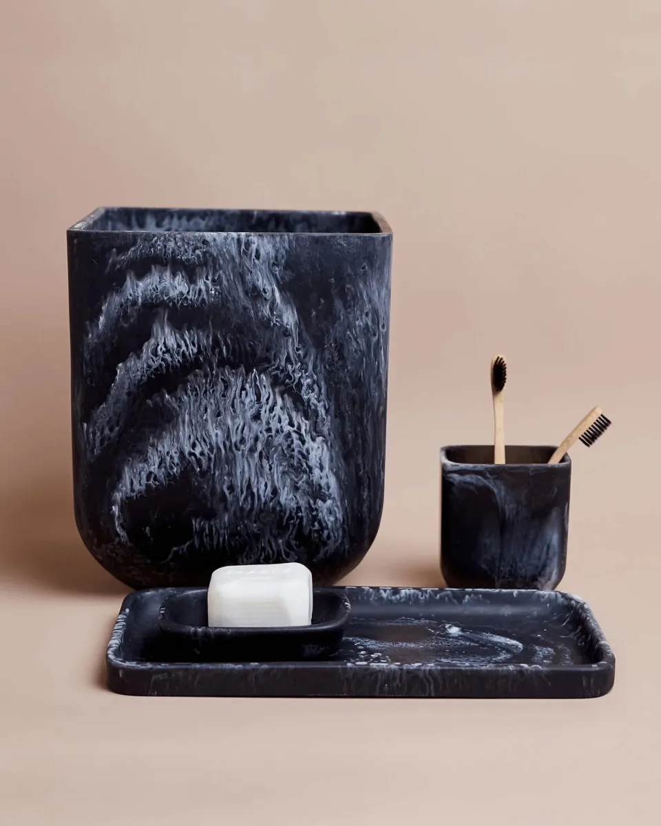 Saarde Flow Resin Bin/Planter in Ash Black